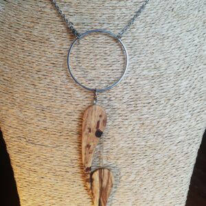 Pendentif elance bois